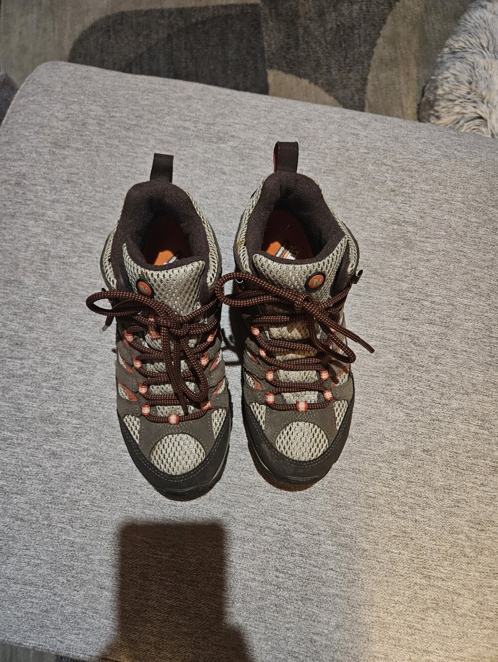 Merrell Womens Moab Hiking Boots. Size 6